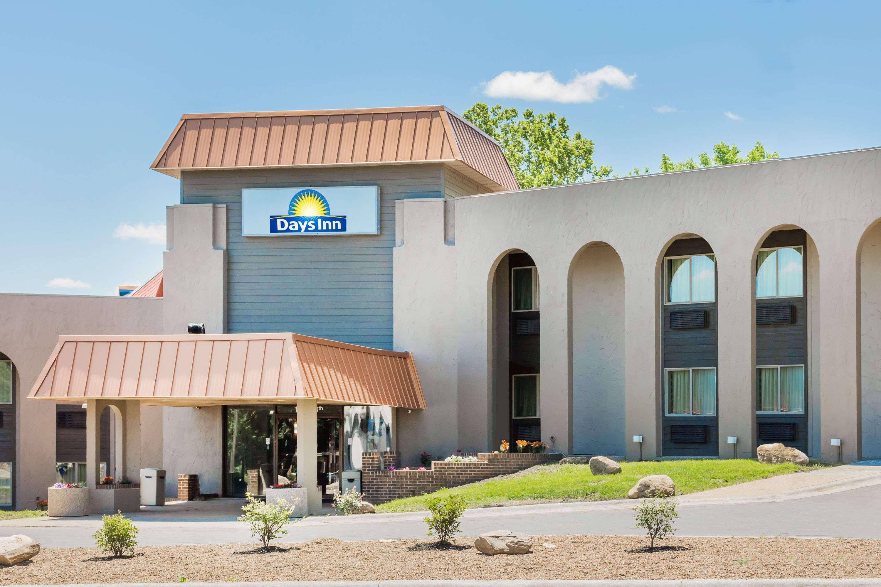 Days Inn By Wyndham West Des Moines Exterior foto
